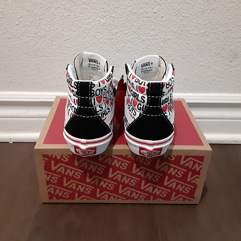 Vans - Picture 2 of 4